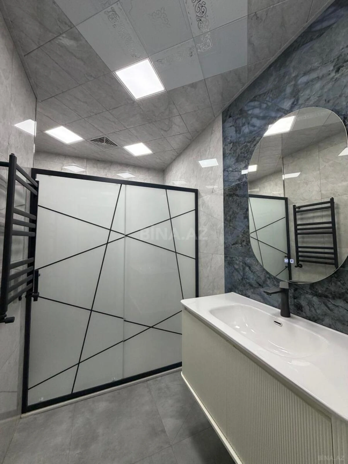 Satılır 4 otaqlı mənzil 155 m²