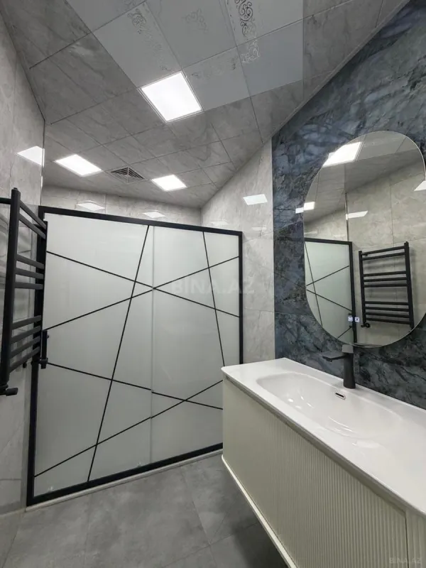 Satılır 4 otaqlı mənzil 155 m²