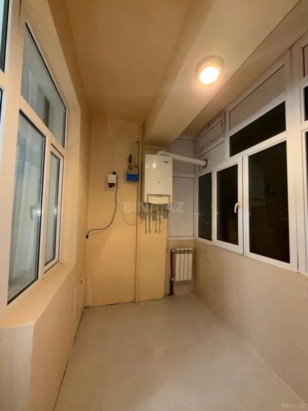 Satılır 4 otaqlı mənzil 155 m²