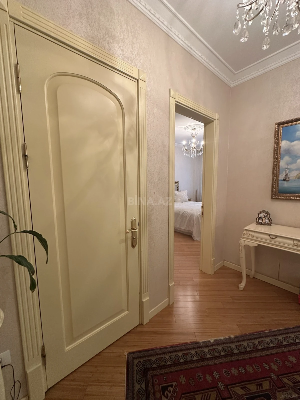 Satılır 2 otaqlı mənzil 80 m²