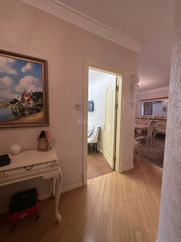 Satılır 2 otaqlı mənzil 80 m²