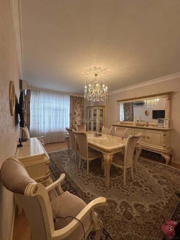 Satılır 2 otaqlı mənzil 80 m²