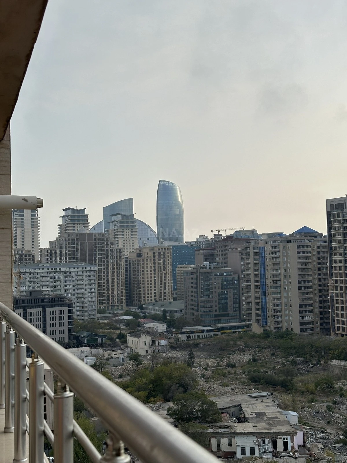 Satılır 2 otaqlı mənzil 80 m²