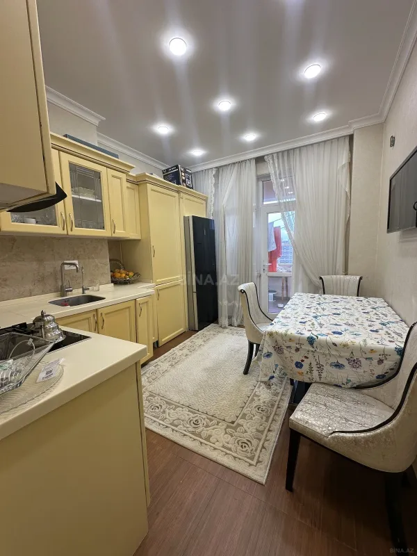 Satılır 2 otaqlı mənzil 80 m²
