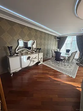Satılır 3 otaqlı mənzil 167 m²