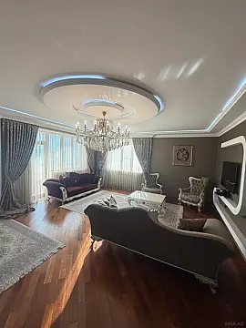 Satılır 3 otaqlı mənzil 167 m²
