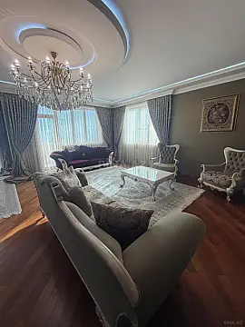 Satılır 3 otaqlı mənzil 167 m²