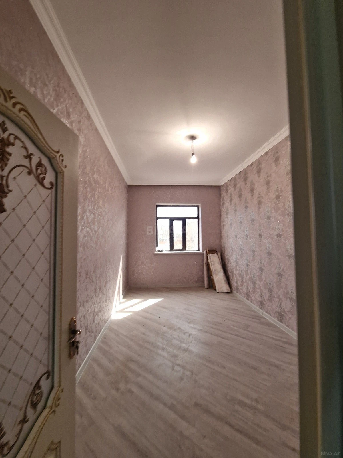 Satılır 8 otaqlı həyət evi 245 m²