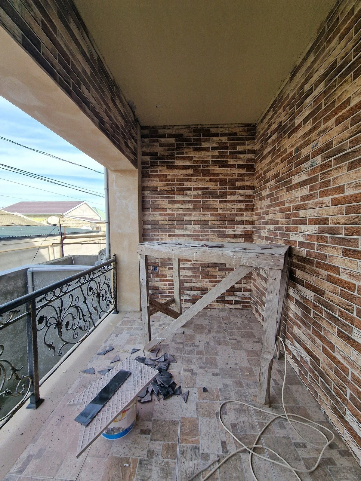 Satılır 8 otaqlı həyət evi 245 m²