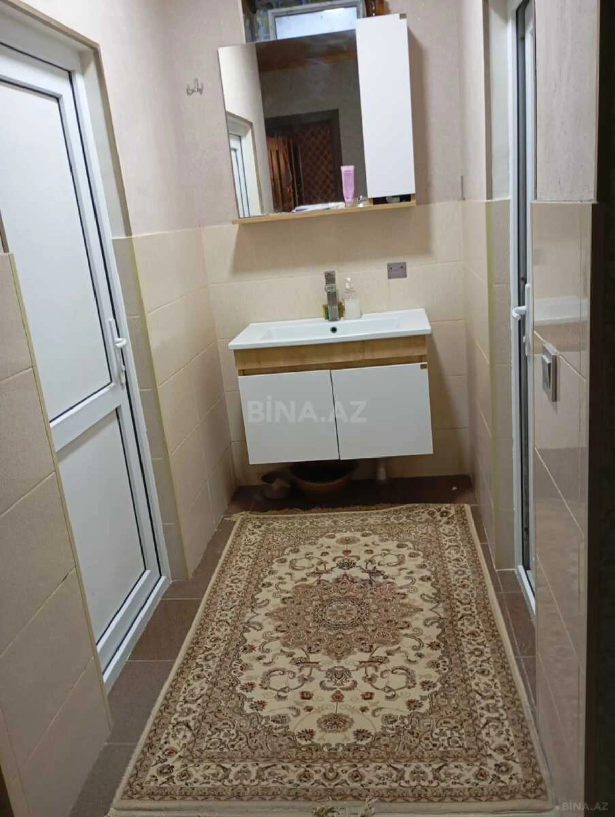 Satılır 3 otaqlı həyət evi 300 m²