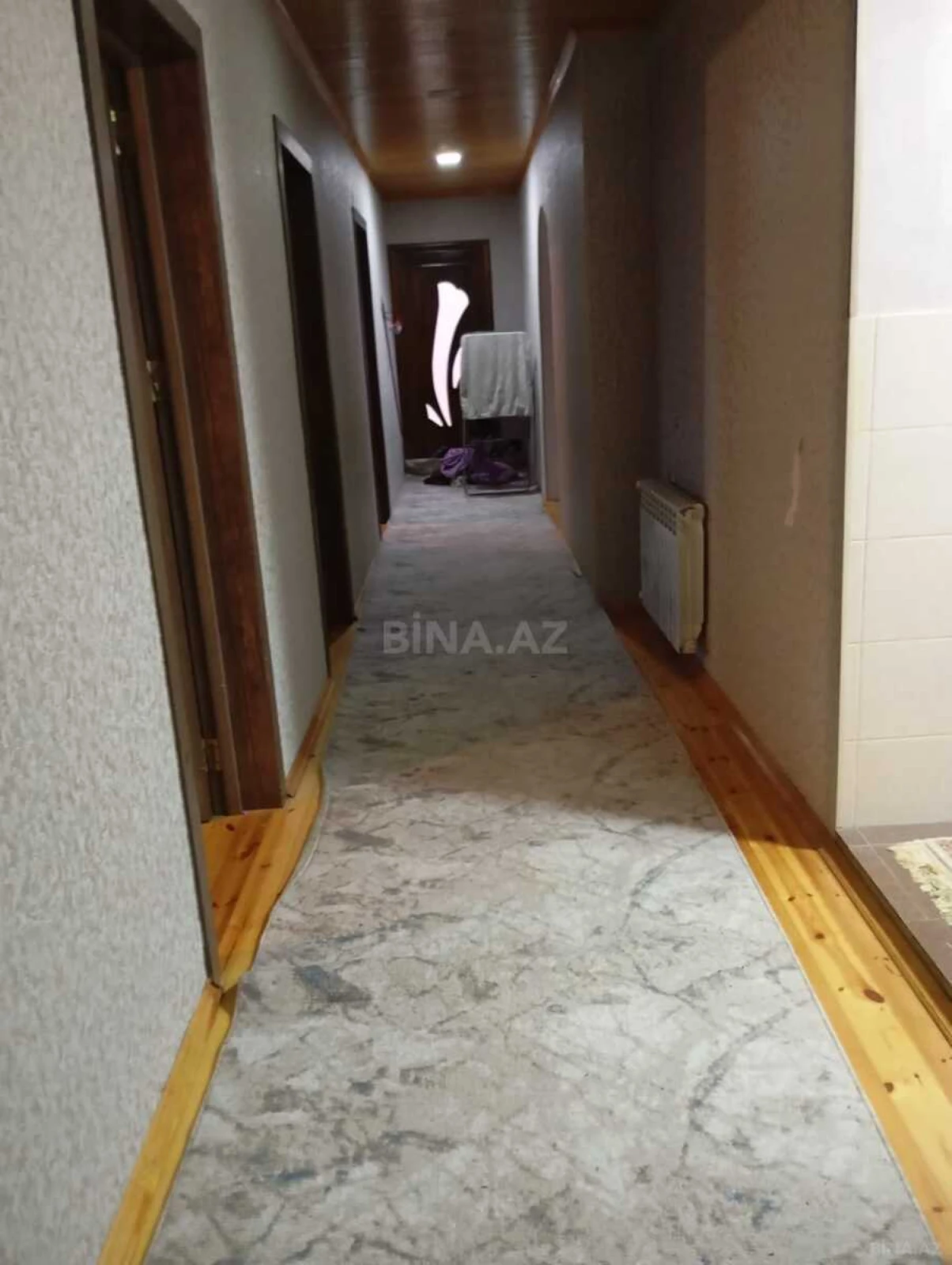 Satılır 3 otaqlı həyət evi 300 m²