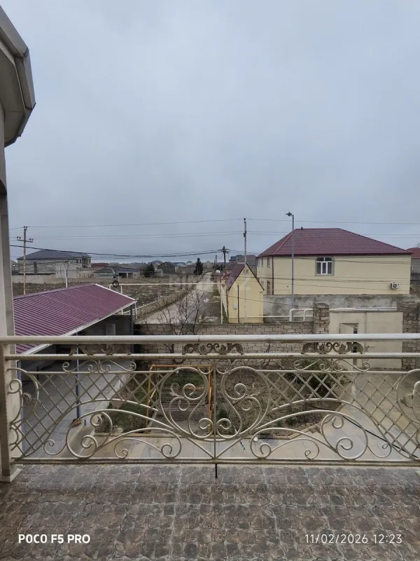 Satılır 7 otaqlı həyət evi 120 m²