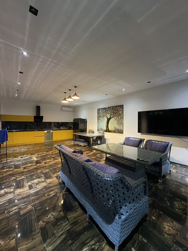 Kirayə verilir 5 otaqlı həyət evi 360 m²