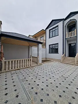 Satılır 5 otaqlı həyət evi 213 m²