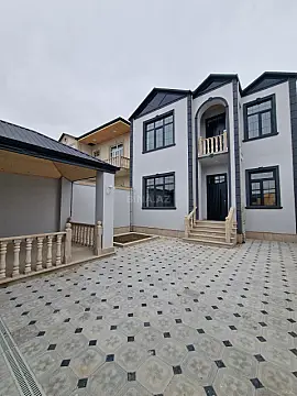 Satılır 5 otaqlı həyət evi 213 m²