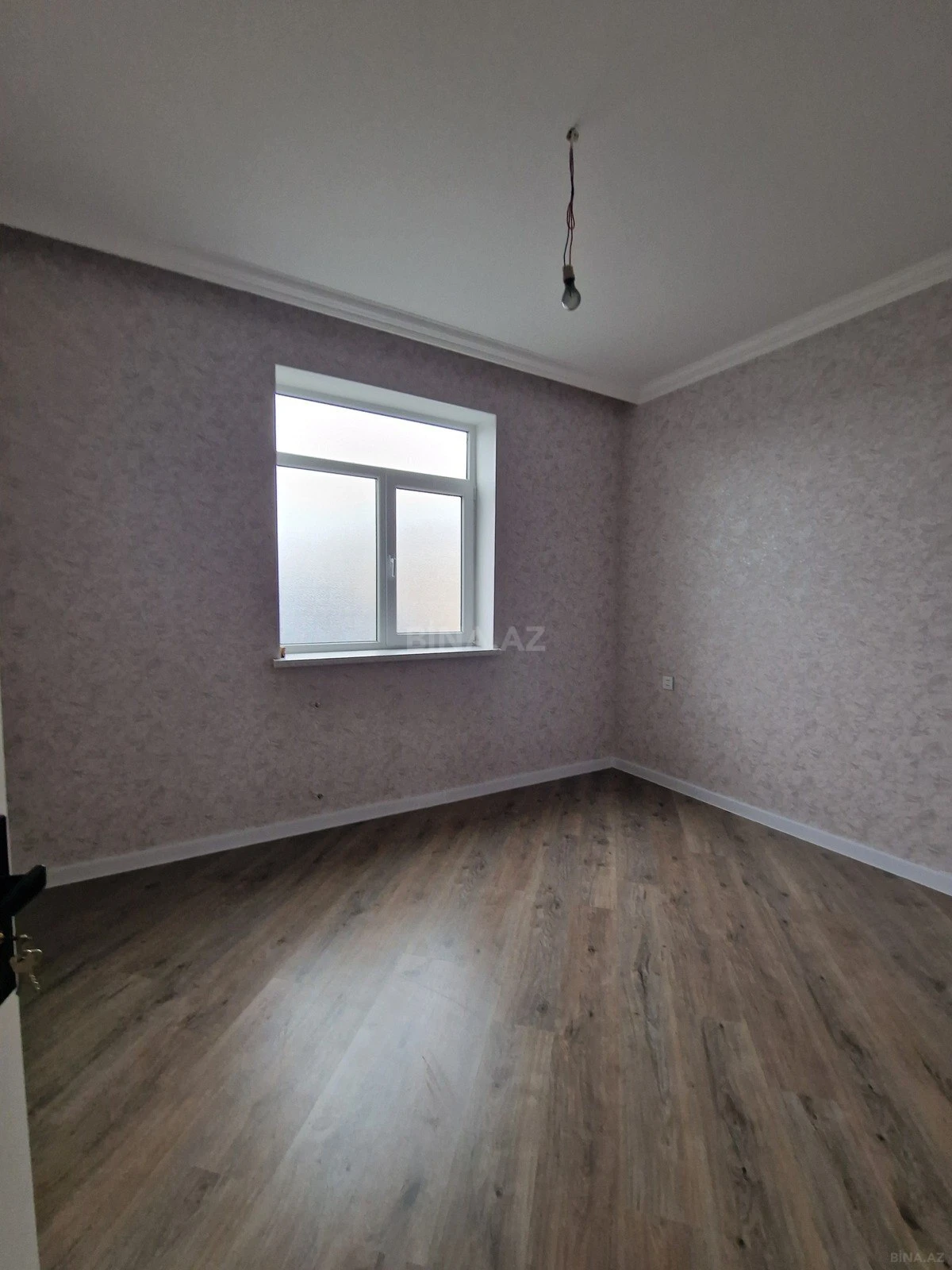 Satılır 5 otaqlı həyət evi 213 m²