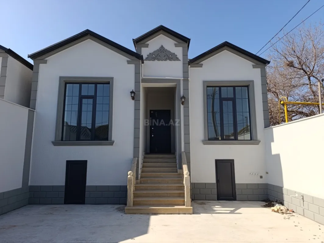 Satılır 4 otaqlı həyət evi 110 m²