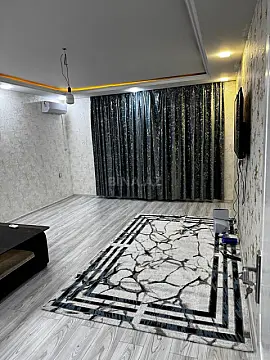 Kirayə verilir 2 otaqlı mənzil 80 m²