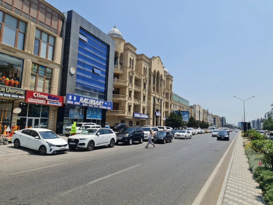 Kirayə verilir obyekt 1350 m²
