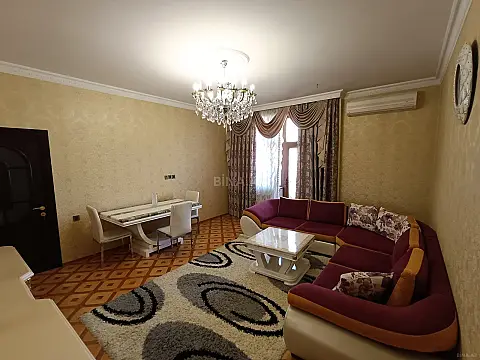 Kirayə verilir 2 otaqlı mənzil 65 m²