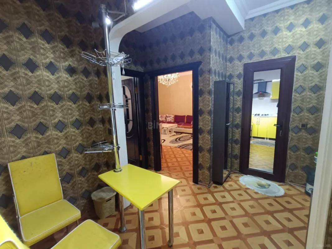 Kirayə verilir 2 otaqlı mənzil 65 m²
