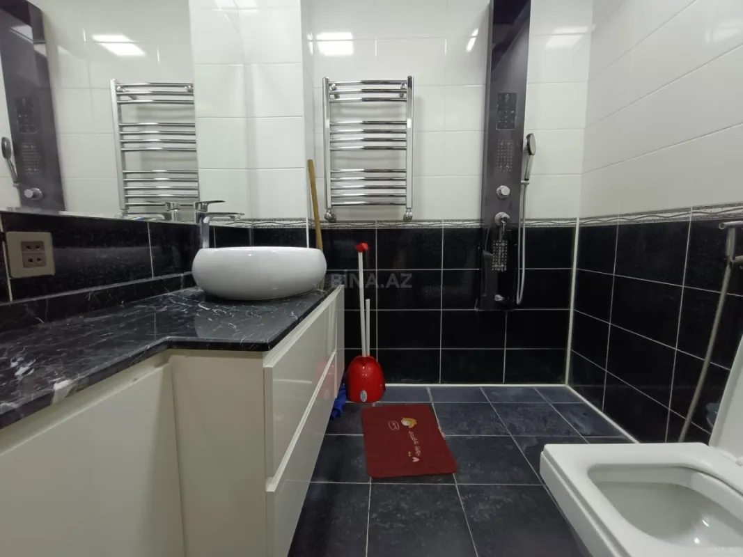 Kirayə verilir 2 otaqlı mənzil 65 m²