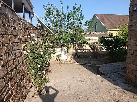 Satılır 3 otaqlı həyət evi 110 m²