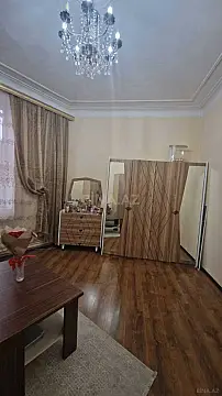 Kirayə verilir 3 otaqlı mənzil 100 m²