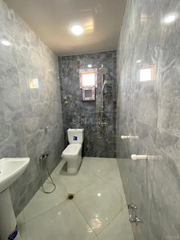 Satılır 4 otaqlı həyət evi 100 m²