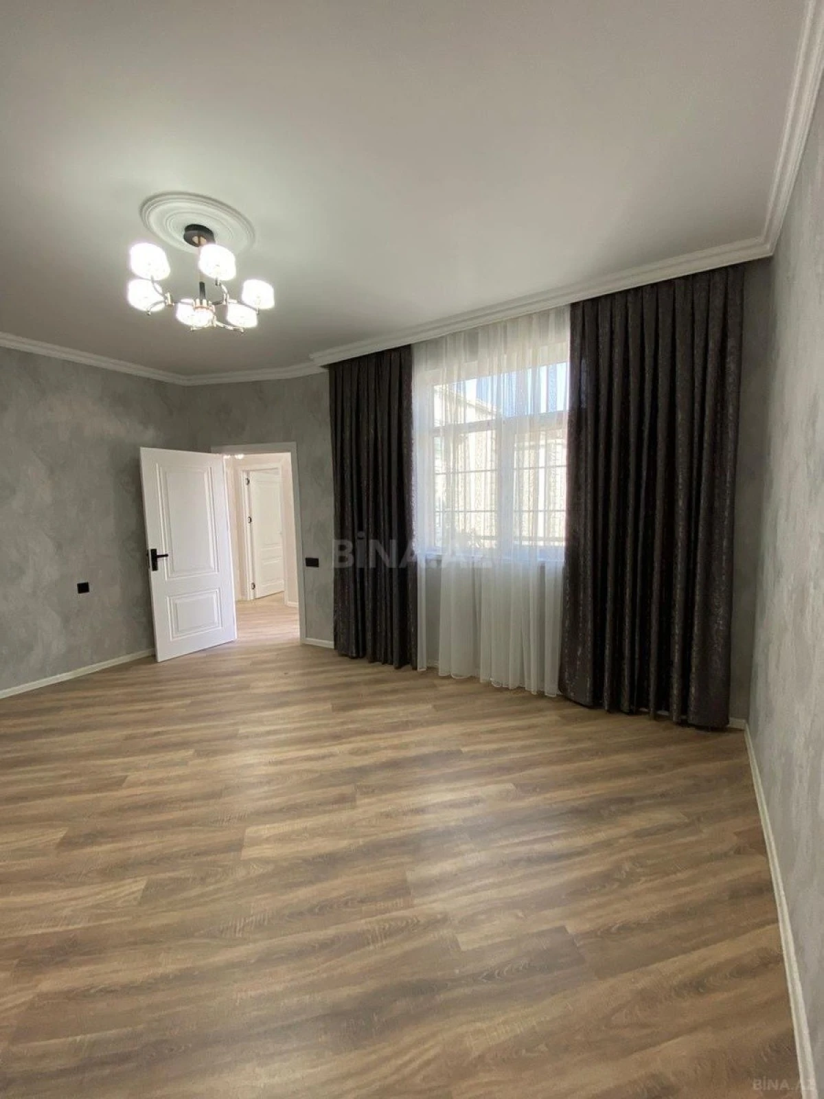 Satılır 4 otaqlı həyət evi 100 m²