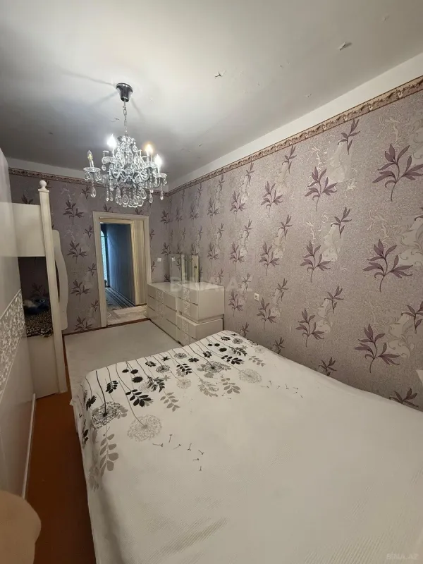 Satılır 4 otaqlı mənzil 95 m²