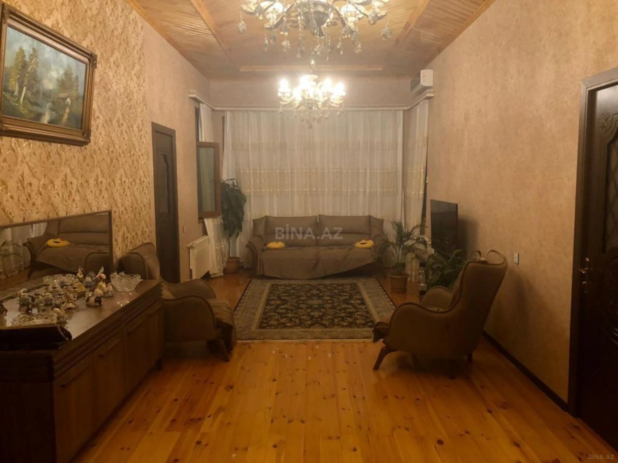 Satılır 6 otaqlı həyət evi 222 m²