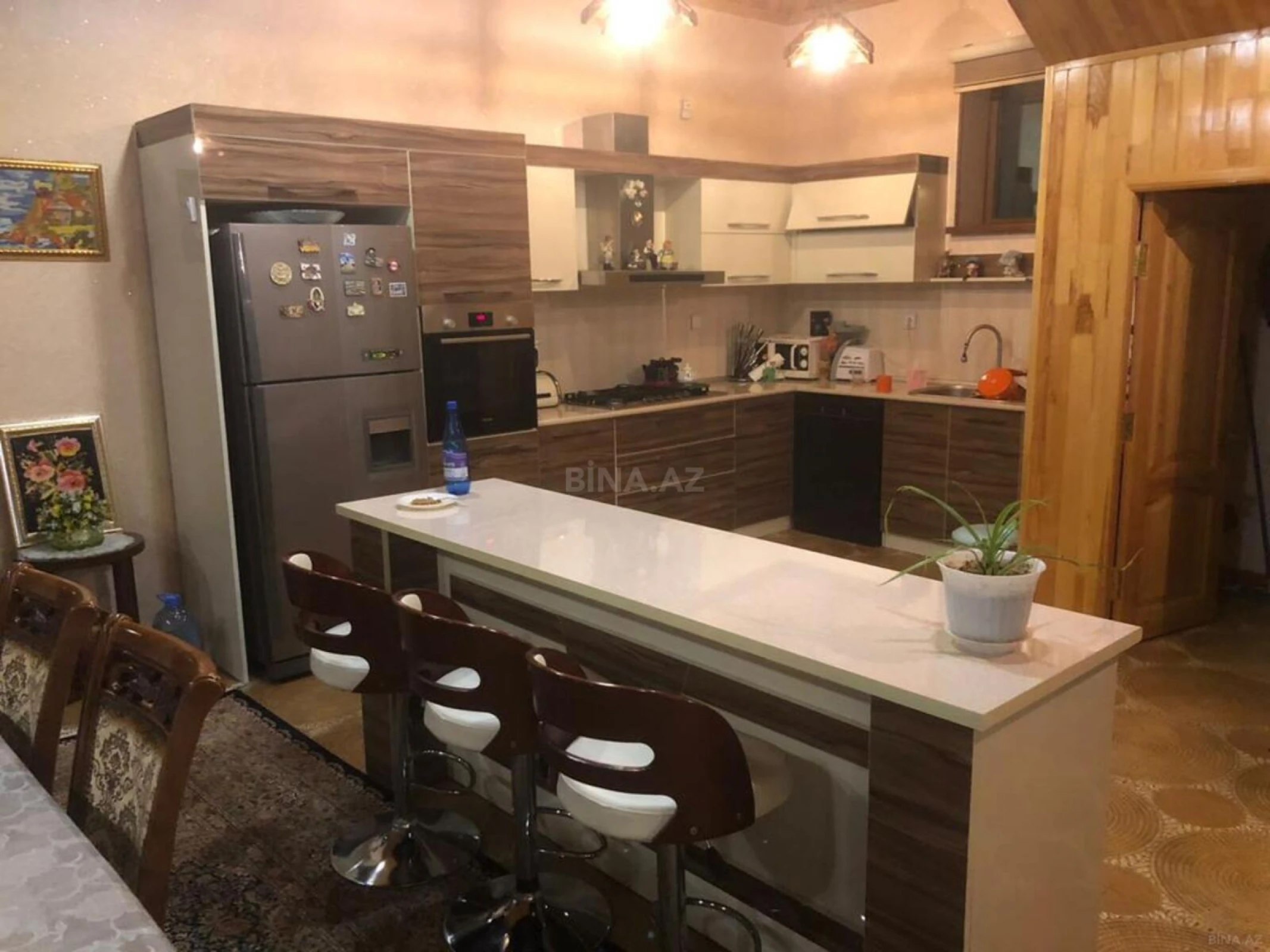 Satılır 6 otaqlı həyət evi 222 m²