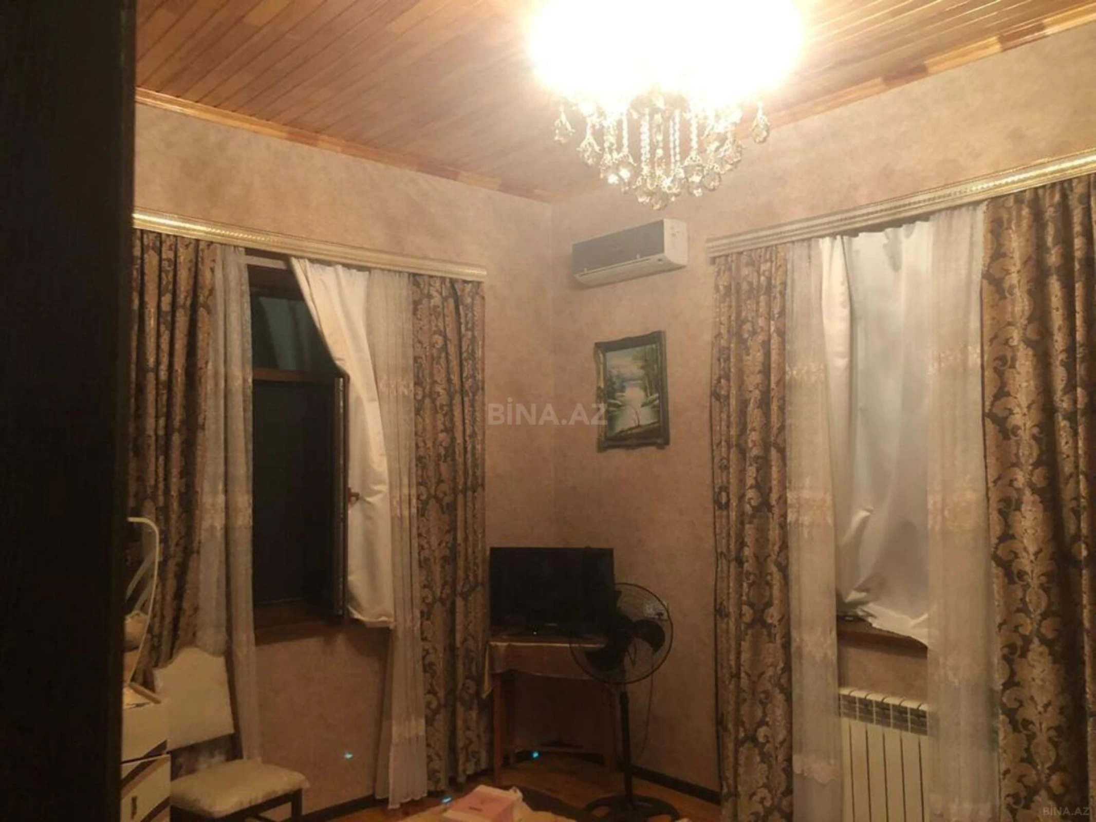 Satılır 6 otaqlı həyət evi 222 m²