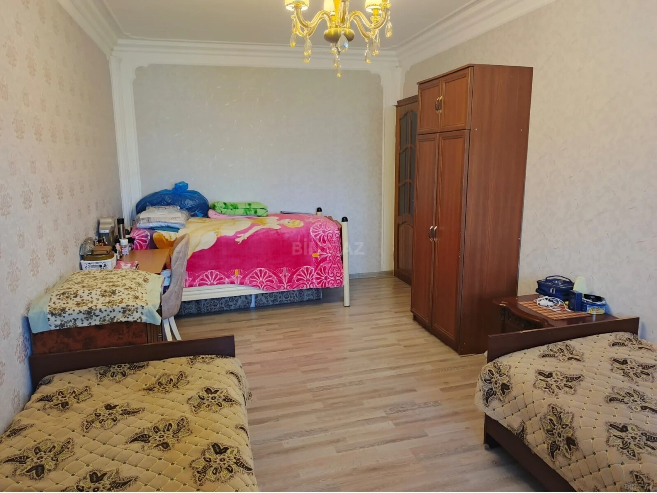 Satılır 4 otaqlı mənzil 100 m²