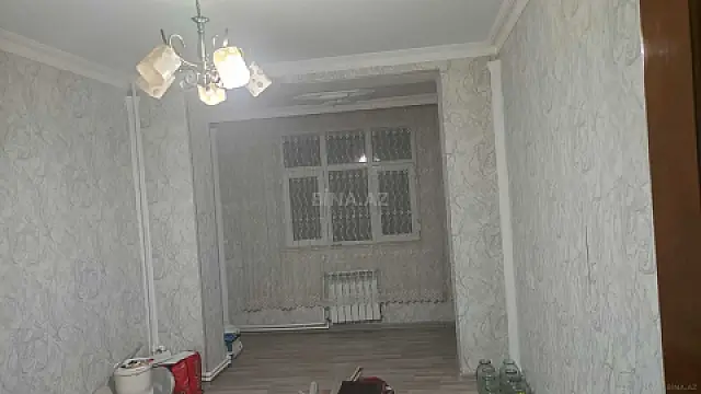 Satılır 4 otaqlı mənzil 100 m²