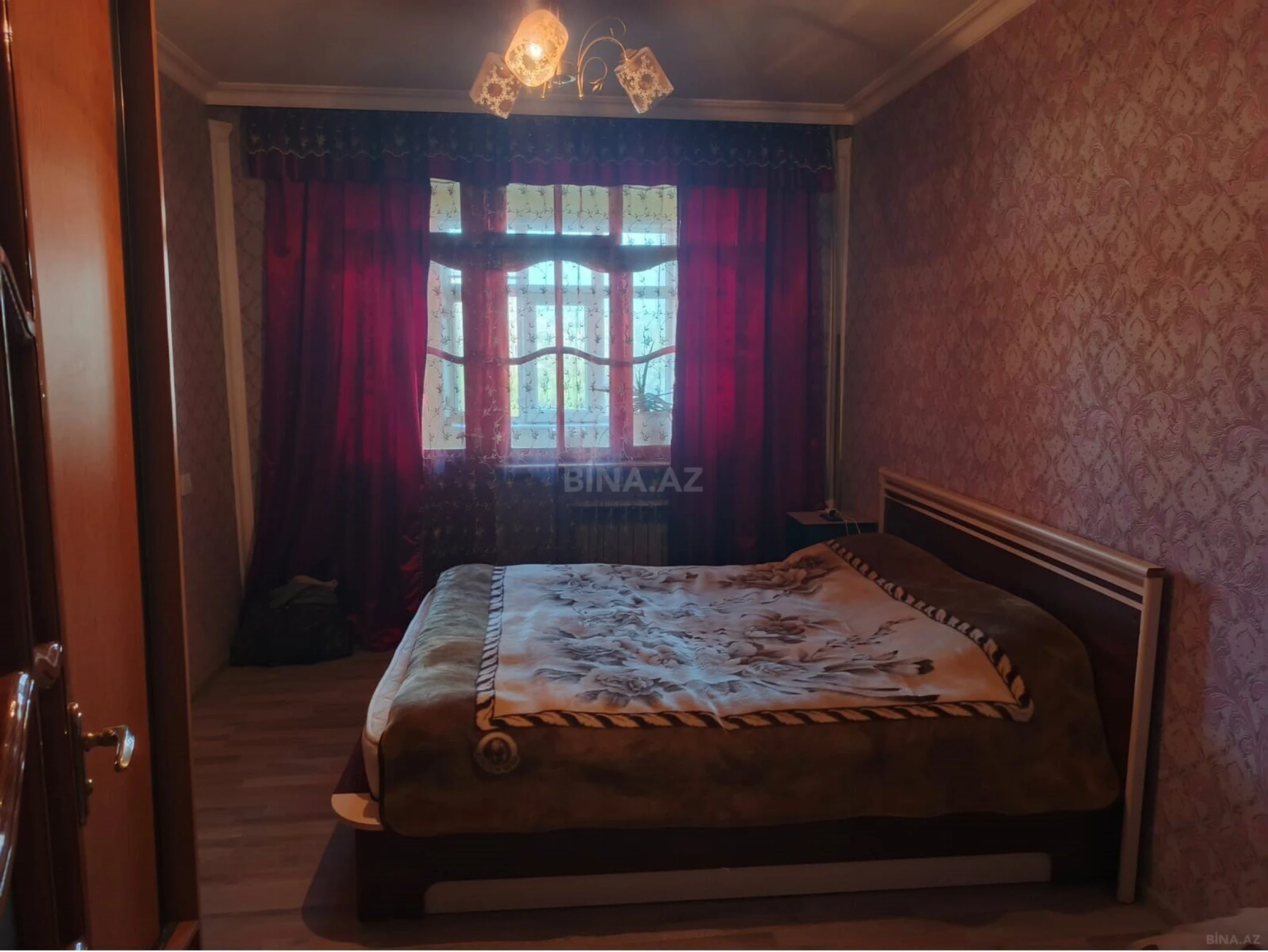 Satılır 4 otaqlı mənzil 100 m²