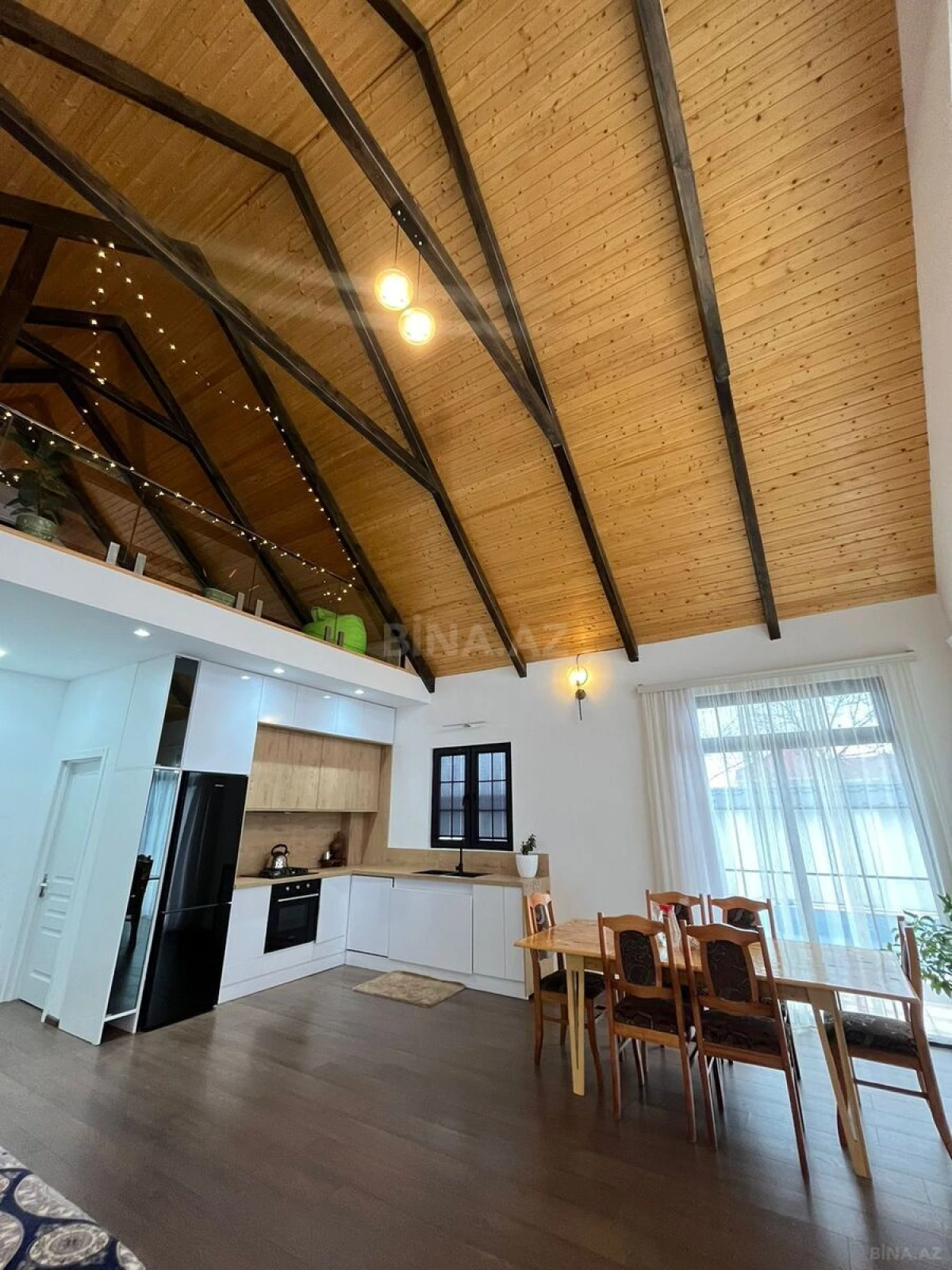 Kirayə verilir 3 otaqlı həyət evi 200 m²