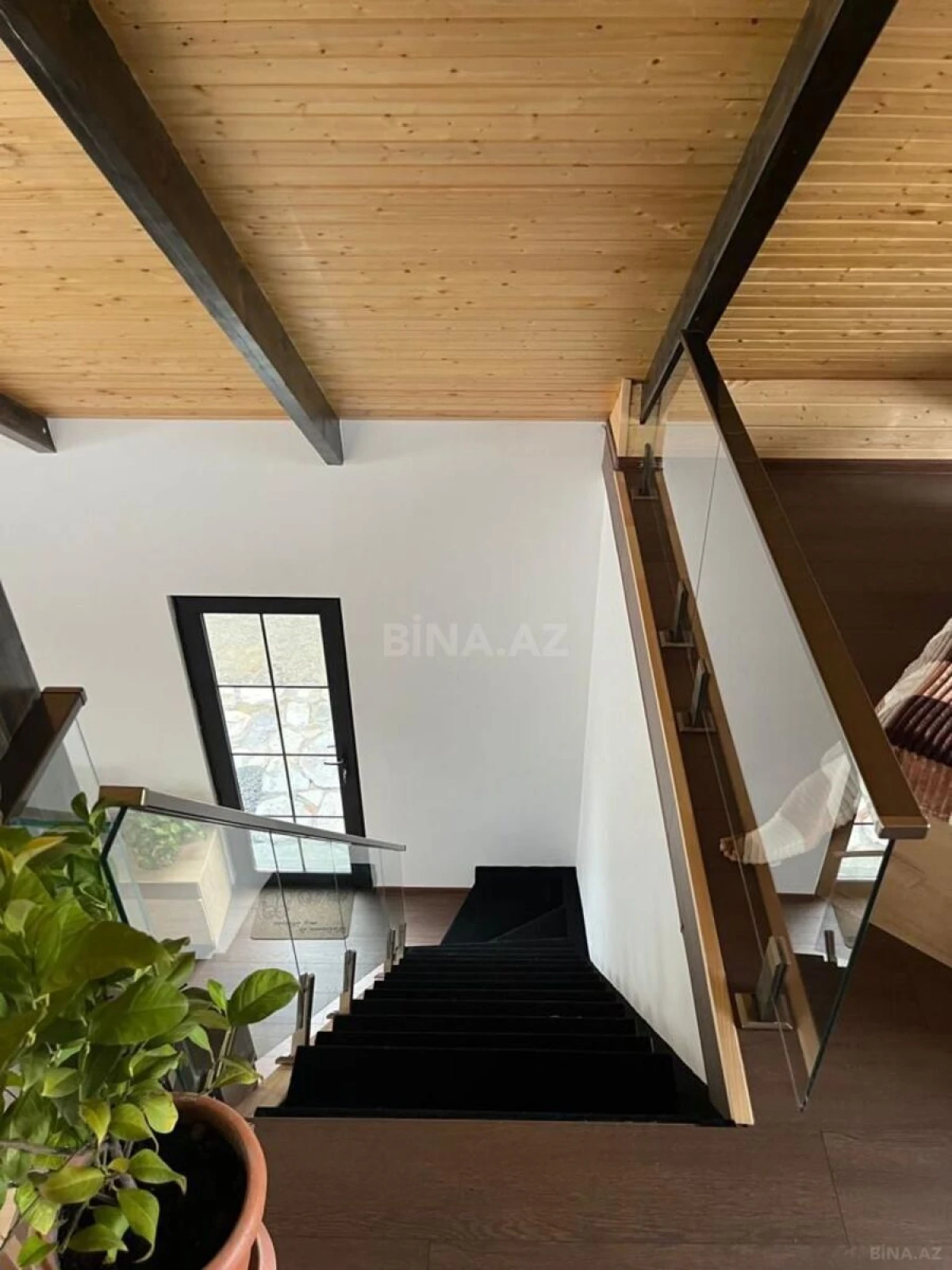 Kirayə verilir 3 otaqlı həyət evi 200 m²