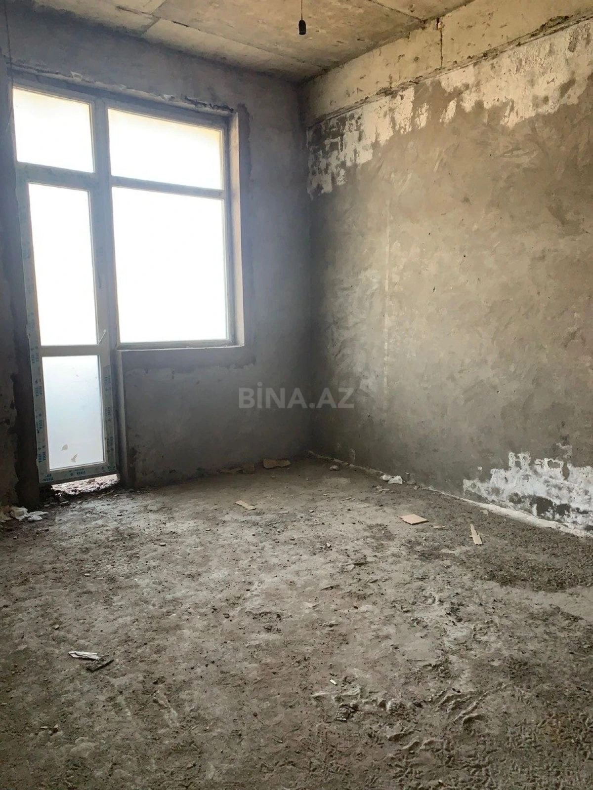 Satılır 3 otaqlı mənzil 155.5 m²