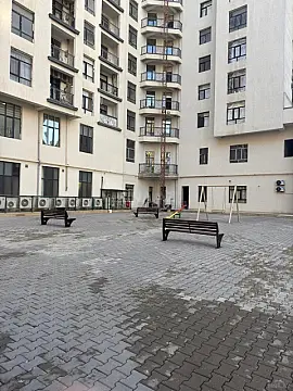 Satılır 3 otaqlı mənzil 155.5 m²