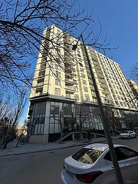 Satılır 3 otaqlı mənzil 155.5 m²