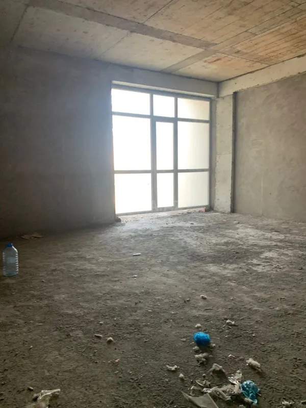 Satılır 3 otaqlı mənzil 155.5 m²
