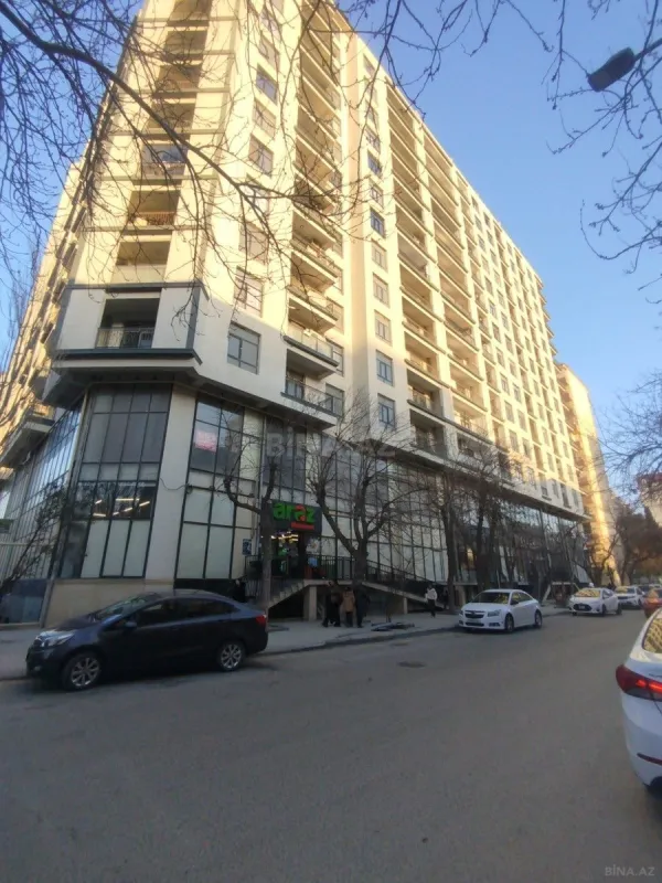 Satılır 3 otaqlı mənzil 155.5 m²