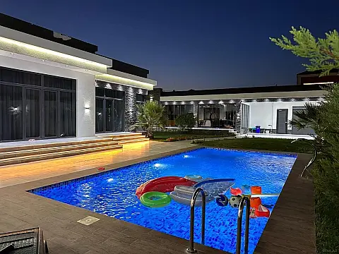 Kirayə verilir 5 otaqlı həyət evi 360 m²