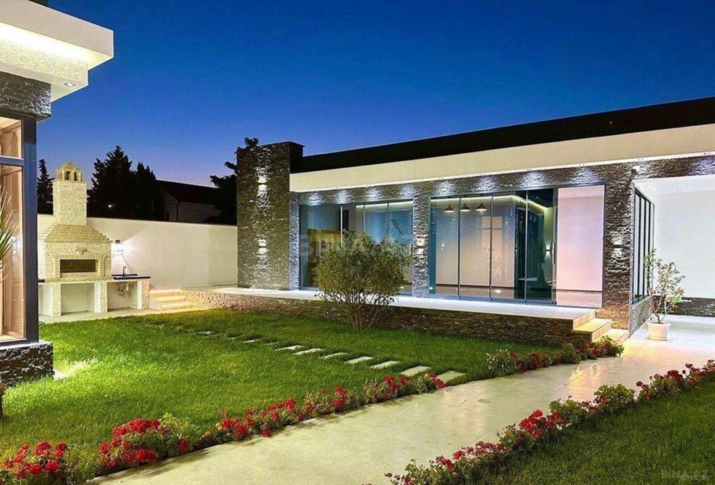 Kirayə verilir 5 otaqlı həyət evi 360 m²