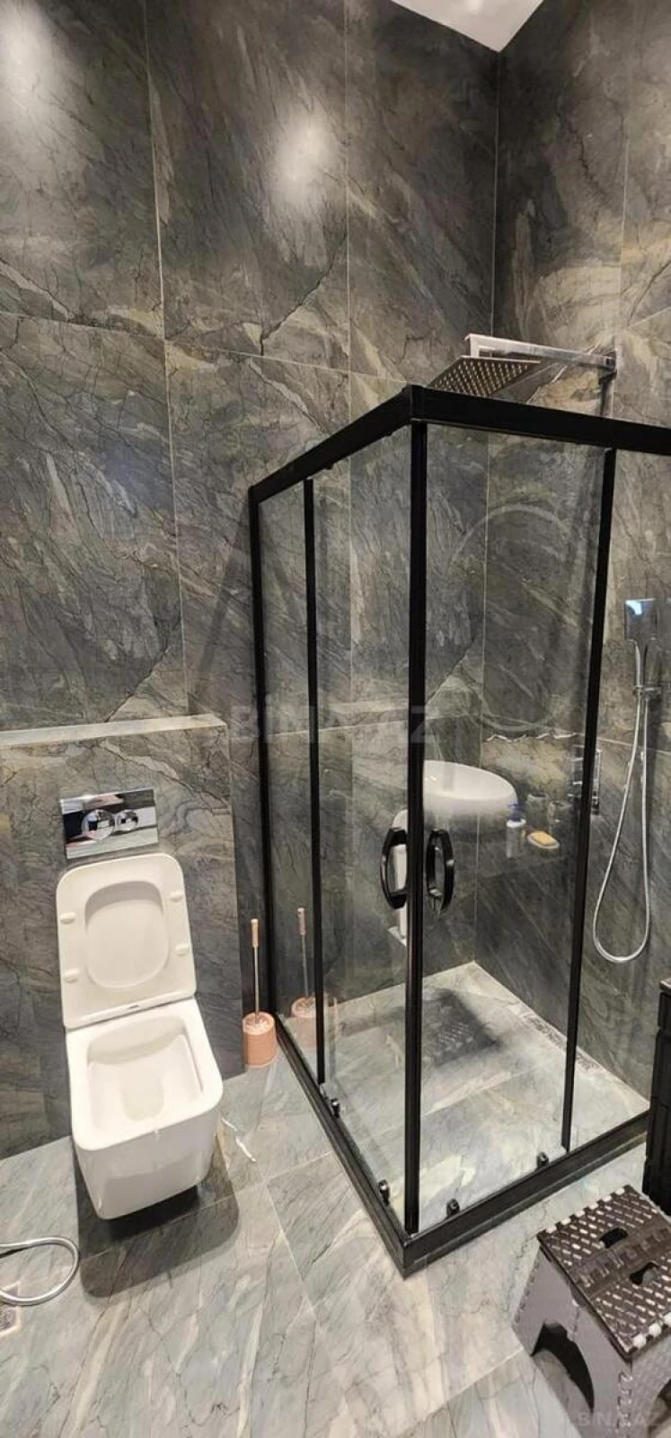 Kirayə verilir 5 otaqlı həyət evi 360 m²