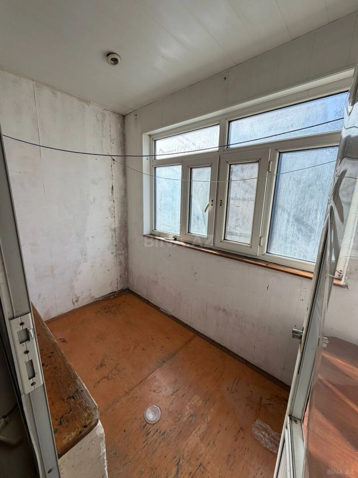 Satılır 2 otaqlı mənzil 52 m²