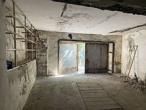 Satılır qaraj 42.5 m²