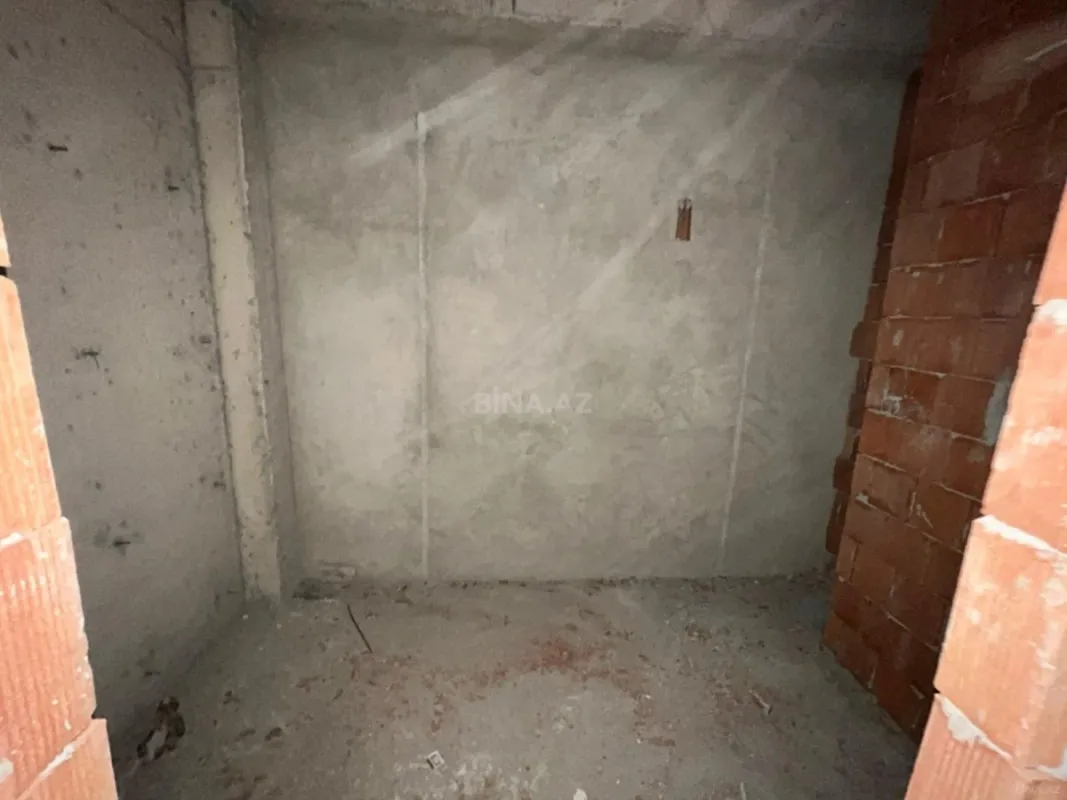 Satılır 3 otaqlı mənzil 111 m²